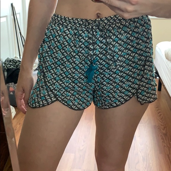 3 for $25 - Zara summer boho shorts - Picture 8 of 8